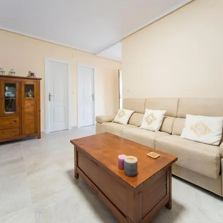 Villa Charming 3 Bedroom In W Private Pool & Garden *